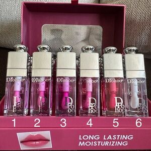 Long-Lasting Moisturizing Lip Gloss - Pink Collection
